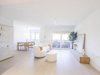 Location Appartement à Russafa. Piso en excelentes condiciones de 3 dormitorios en alquiler en r