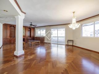 Location Appartement à El Pla del Remei. Piso en excelentes condiciones de 3 dormitorios en alquiler en e