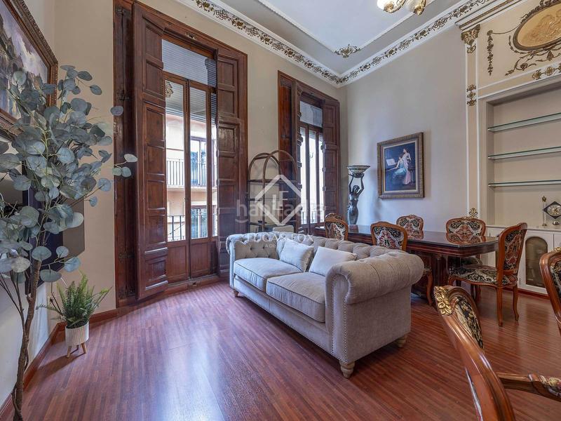 Foto 27729cc9-f735-462e-853b-f0879b28c880. Lloguer pis amb calefacció a El Mercat Valencia