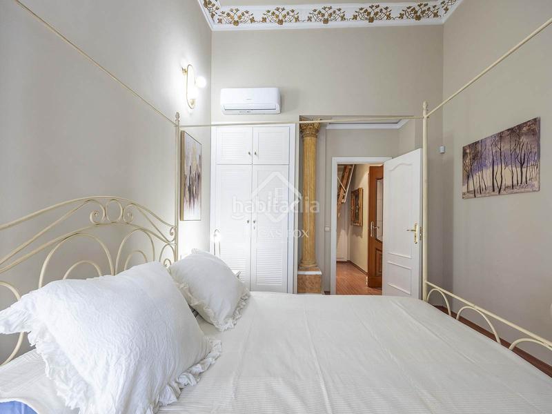 Foto 6a4b6d9f-113e-434e-9665-d7ea61aa98bf. Rent flat with heating in El Mercat Valencia