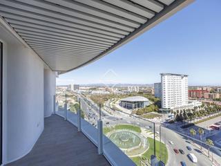 Location Appartement à Barrio Benicalap. Excelente piso de 3 dormitorios en alquiler en cortés valenciana