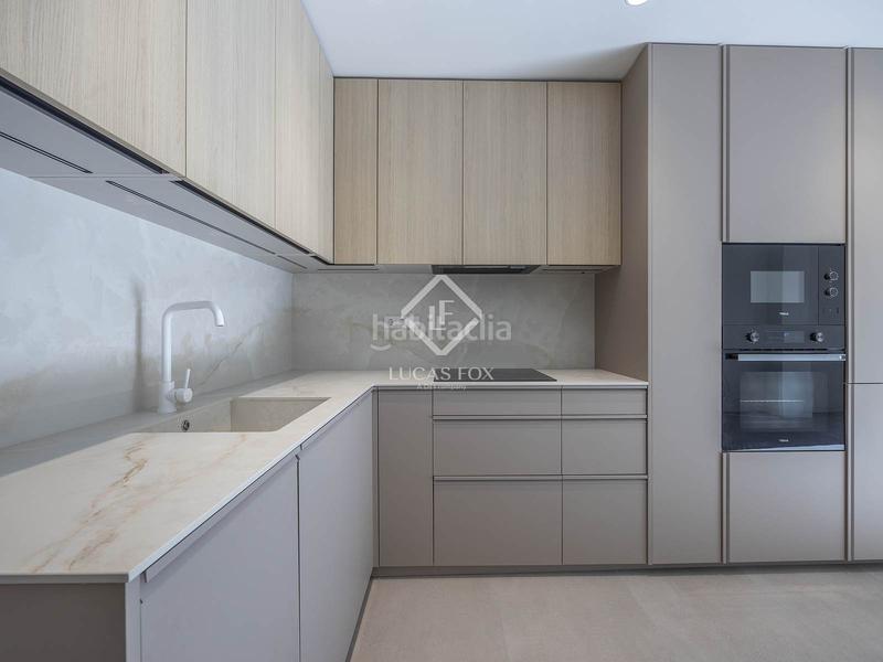 Foto 15367e5f-7395-4fa1-ab98-87560f7dbefb. Etagenwohnung in Gran Via Valencia