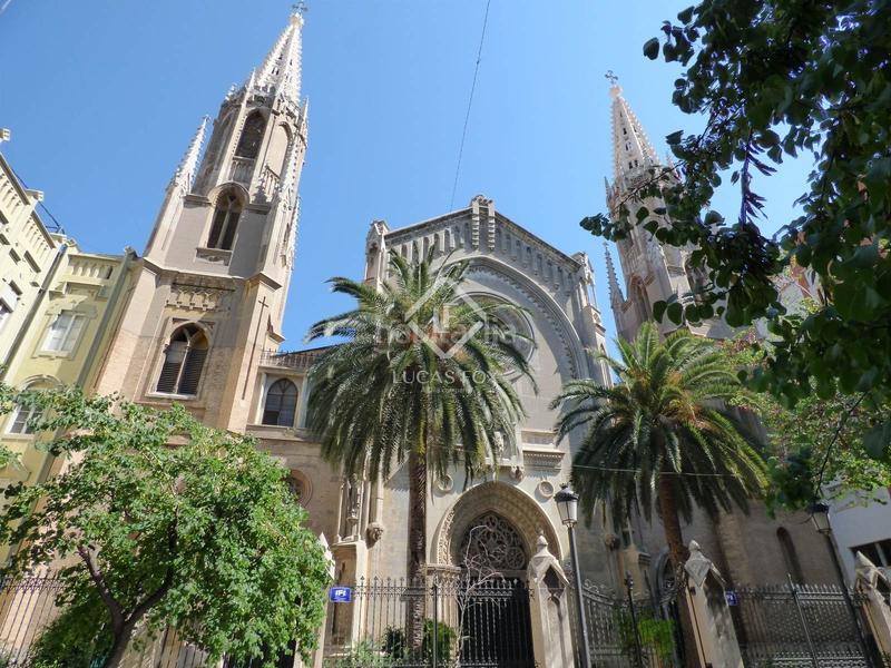 Foto e6da7c66-6e20-4a84-8c46-53c6b16f5b54. Etagenwohnung in Gran Via Valencia