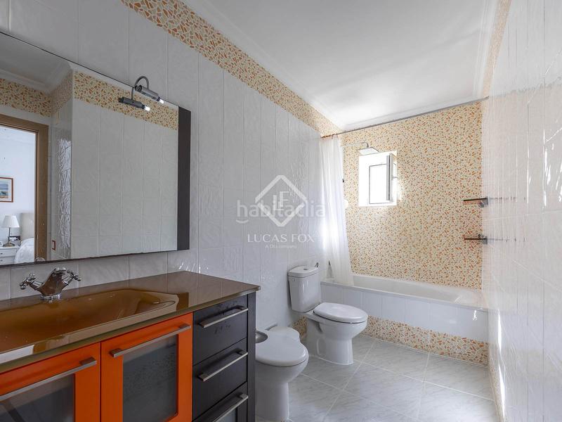 Foto 0904625d-c93c-4b7f-bec8-7b553fb37176. Xalet amb calefacció aparcament piscina a El Carme-Sant Agustí-Bonavista Eliana (l´)