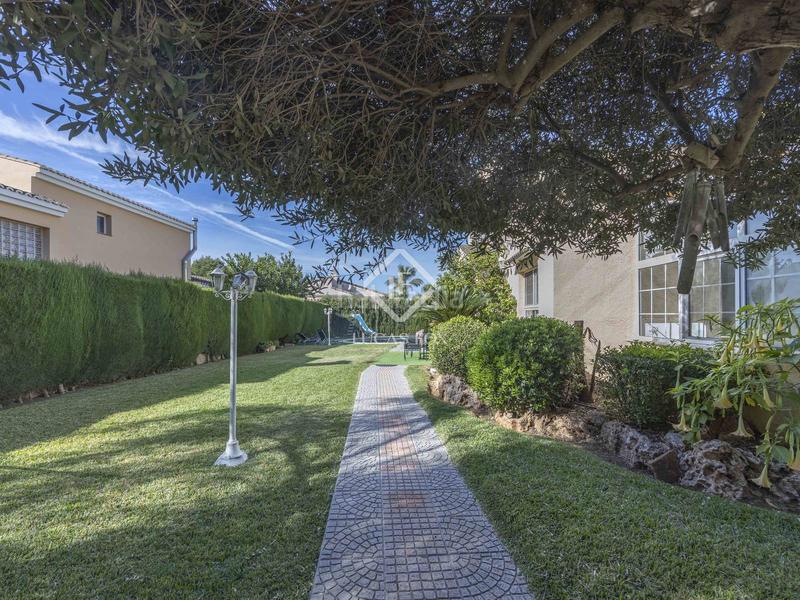 Foto 3d7e02fd-0126-4fc4-84ba-787de2748cf4. Xalet amb calefacció aparcament piscina a El Carme-Sant Agustí-Bonavista Eliana (l´)