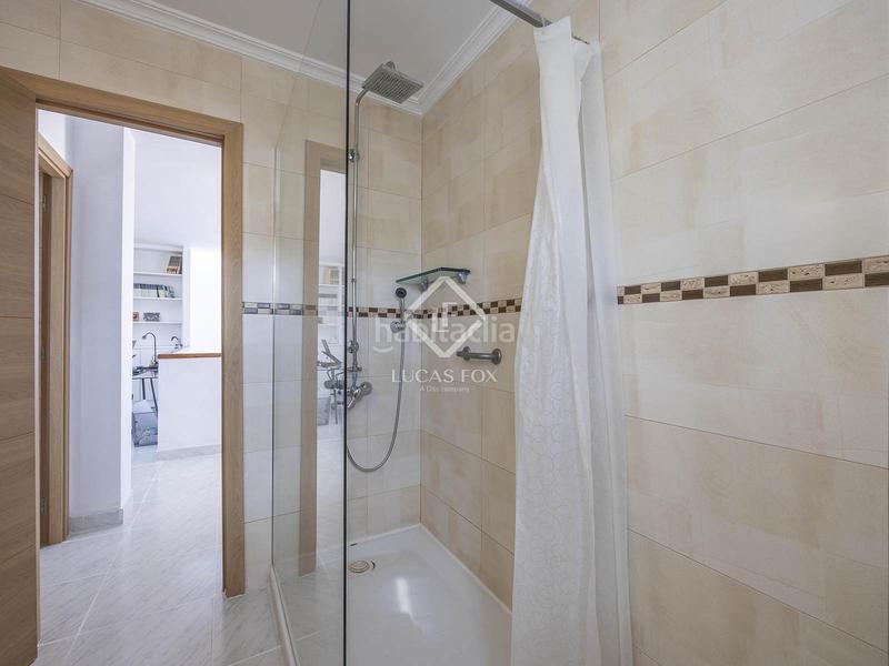 Foto 4c44bf24-5407-43bc-bafb-7f590eb414ae. Xalet amb calefacció aparcament piscina a El Carme-Sant Agustí-Bonavista Eliana (l´)