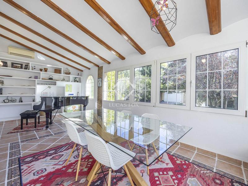 Foto 4f4f9537-5fc9-40d0-b9f8-3933038115e1. Xalet amb calefacció aparcament piscina a El Carme-Sant Agustí-Bonavista Eliana (l´)