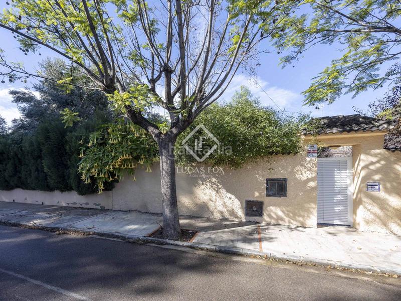 Foto a6567ce8-c93c-42d0-8071-654169c4e0b9. Xalet amb calefacció aparcament piscina a El Carme-Sant Agustí-Bonavista Eliana (l´)