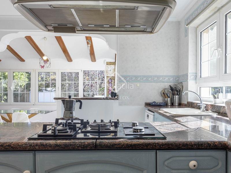 Foto b509179d-a7bf-407d-8220-e76cb4c2889f. Xalet amb calefacció aparcament piscina a El Carme-Sant Agustí-Bonavista Eliana (l´)