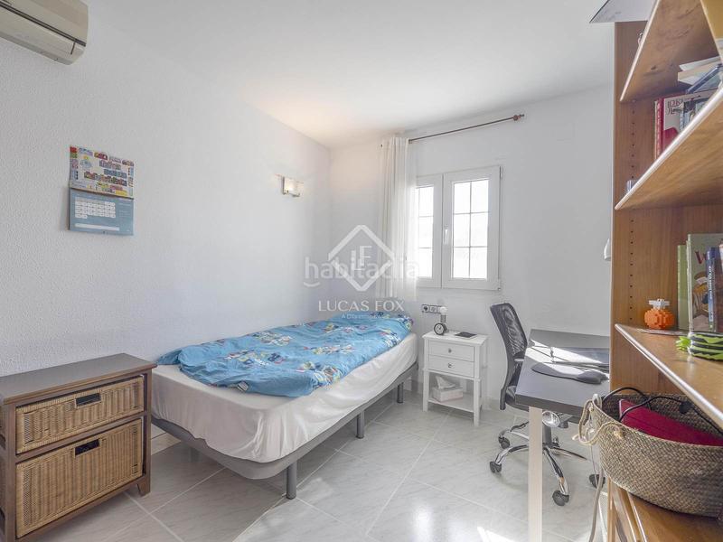 Foto b6d5c9bb-ff95-463d-8ac5-808b605bddf5. Xalet amb calefacció aparcament piscina a El Carme-Sant Agustí-Bonavista Eliana (l´)