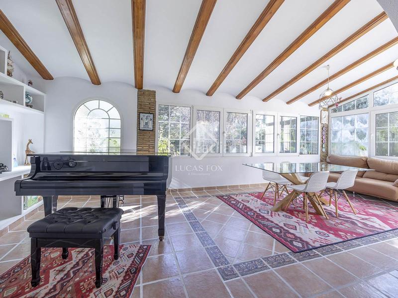 Foto c6c0a6d7-b90a-4d55-b507-2609a5a707d5. Xalet amb calefacció aparcament piscina a El Carme-Sant Agustí-Bonavista Eliana (l´)