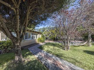 Xalet a El Carme-Sant Agustí-Bonavista. Casa  villa de 6 dormitorios en venta en la eliana, valencia