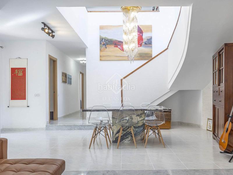 Foto fedcc79c-5f2d-4ba0-a26f-31df7fd46342. Xalet amb calefacció aparcament piscina a El Carme-Sant Agustí-Bonavista Eliana (l´)