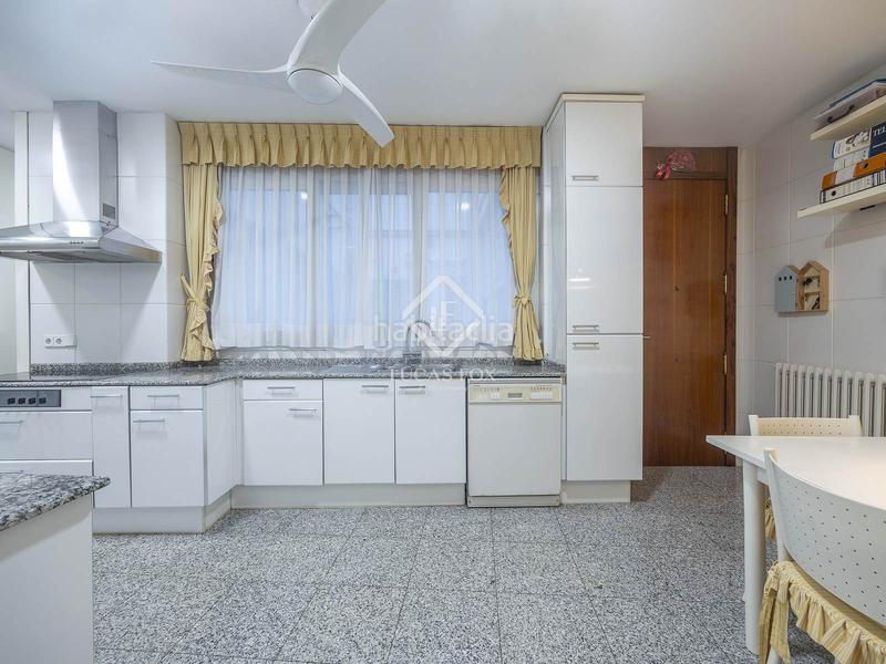 Foto aaafff07-74c2-4bcd-be97-b668552855a6. Etagenwohnung mit heizung parking in El Pla del Remei Valencia