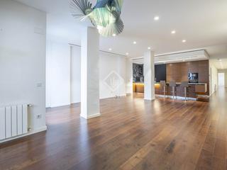 Location Appartement à Gran Via. Piso de excelente calidad de 3 dormitorios con 15m terraza en al