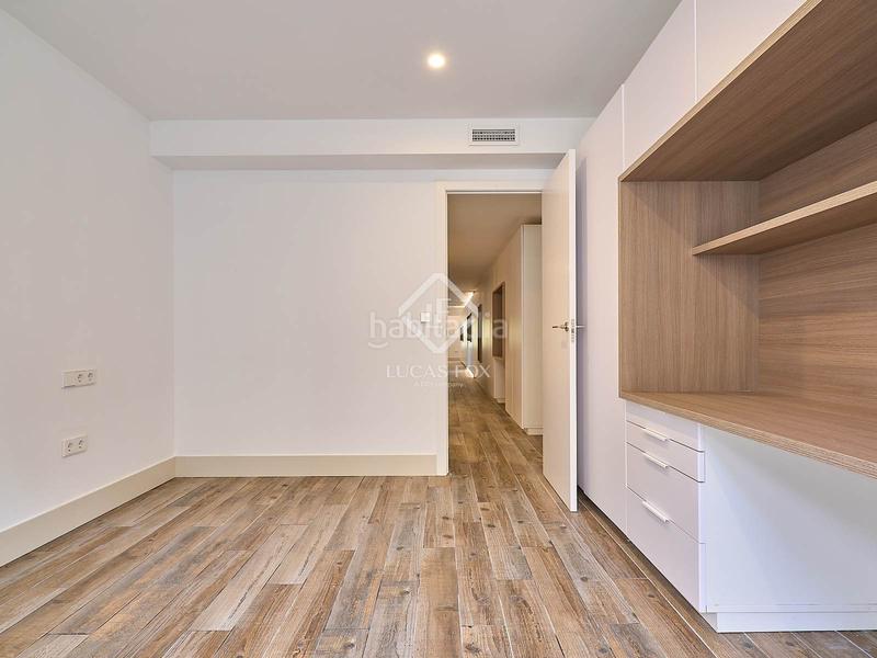 Foto 10d9e50e-a628-43fd-835f-865e12c6f942. Alquiler piso  de 3 dormitorios con 2 terrazas, en alquiler en gran vía, en Valencia