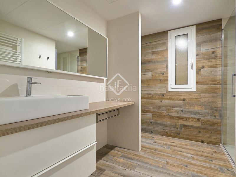 Foto 9645b944-e0db-49e6-82b1-9b4fc331acf6. Alquiler piso  de 3 dormitorios con 2 terrazas, en alquiler en gran vía, en Valencia