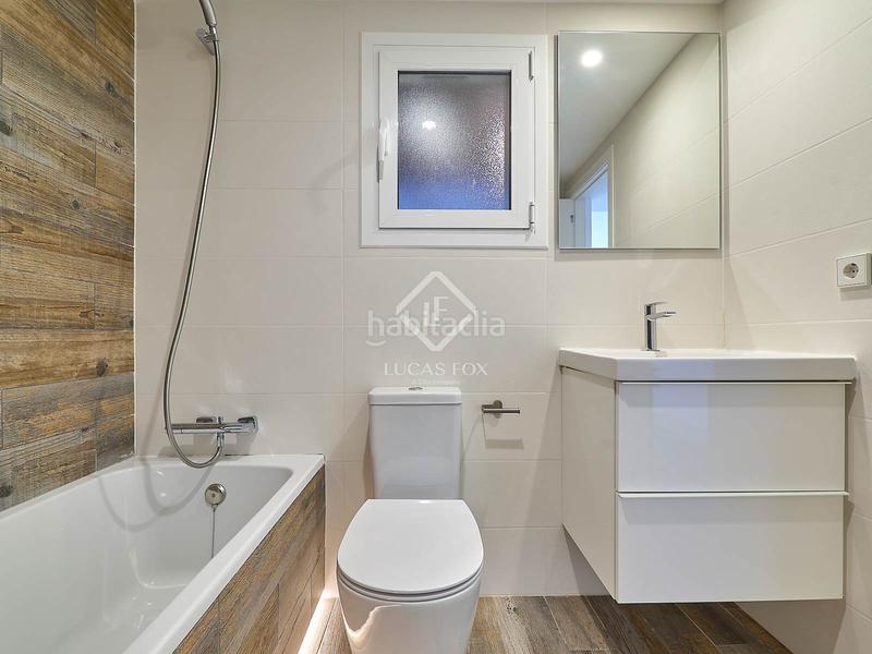 Foto b449b9f8-5556-46f3-a8ca-bc46575df686. Lloguer pis amb calefacció a Gran Via Valencia