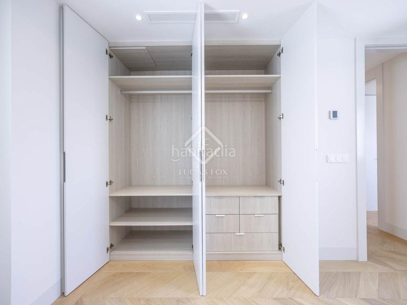 Foto 0000752a-ea6c-41dd-ab80-f801b602ec2c. Rent penthouse with heating in El Carme Valencia