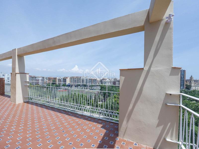 Foto 05f64e74-94d3-47bb-a3d6-d06c6cce8562. Rent penthouse with heating in El Carme Valencia