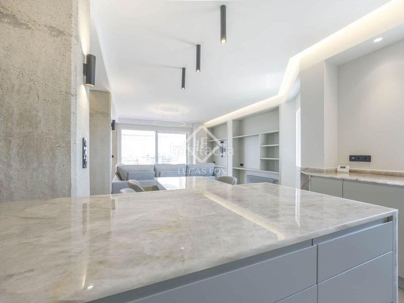 Foto 55f6de11-0dd9-41e2-984c-699b6af25bb6. Rent penthouse with heating in El Carme Valencia