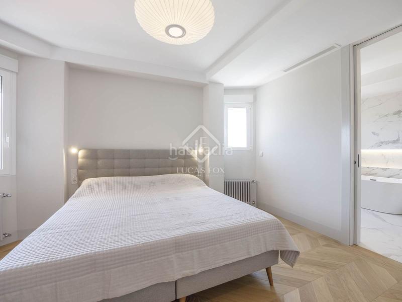 Foto 620afa2e-cb3f-4930-bf99-d6cb8062f840. Rent penthouse with heating in El Carme Valencia