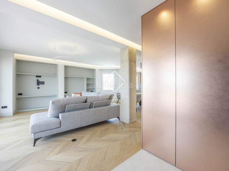 Foto 90d0ec3f-4c97-472e-a94b-cf4179c58a46. Rent penthouse with heating in El Carme Valencia