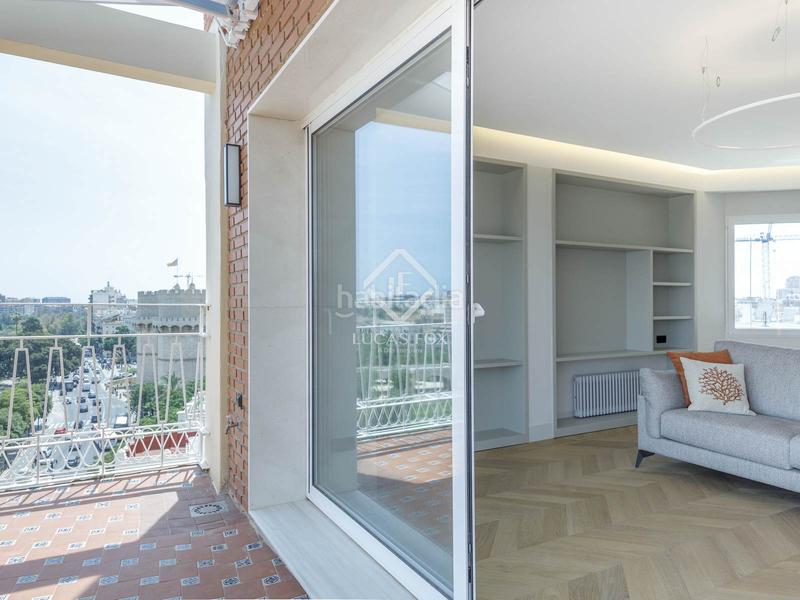 Foto d0f6e9fb-9d03-49d2-8fb3-54a3400f1d8a. Rent penthouse with heating in El Carme Valencia