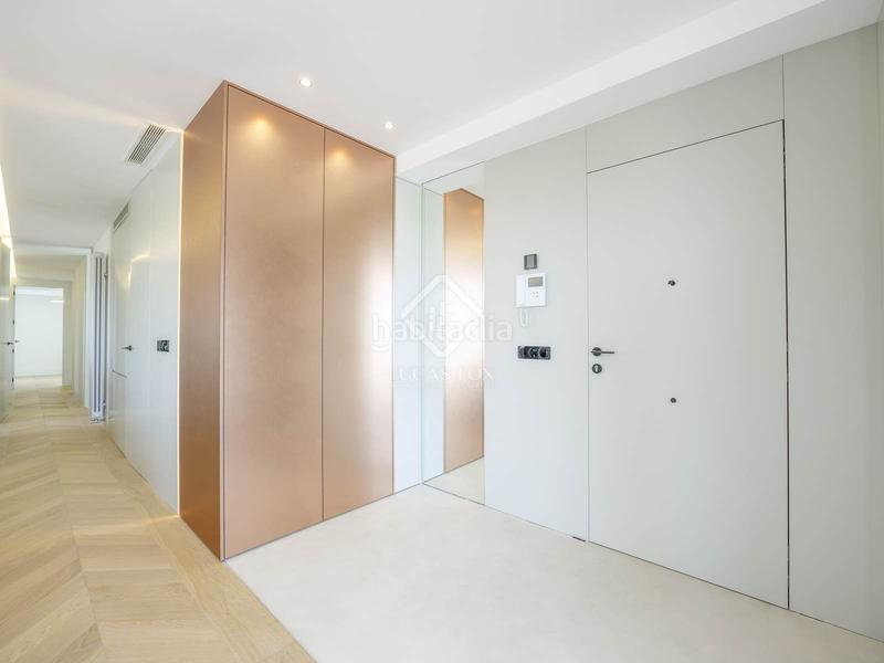 Foto df3048e1-4d14-41ee-87fb-c75e9390db3f. Rent penthouse with heating in El Carme Valencia