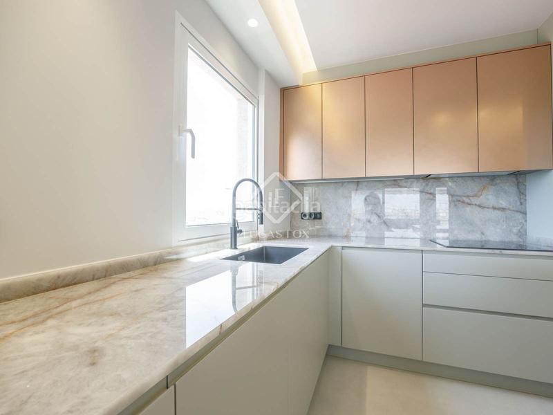 Foto e5ff5f89-9d76-4db1-a528-980f3d7abf04. Rent penthouse with heating in El Carme Valencia