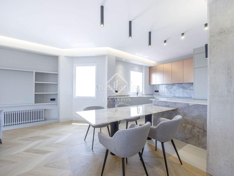 Foto f0e0254b-406c-4714-aefe-817ec52b980e. Rent penthouse with heating in El Carme Valencia