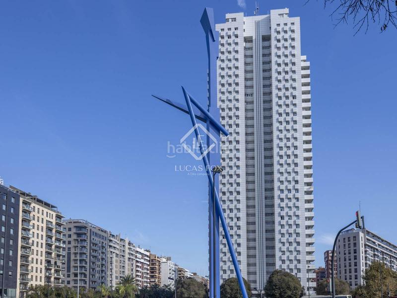 Foto 055355a9-1455-4cec-995d-b1e79265eaeb. Lloguer pis amb calefacció aparcament piscina a Penya-Roja - Avda. Francia Valencia