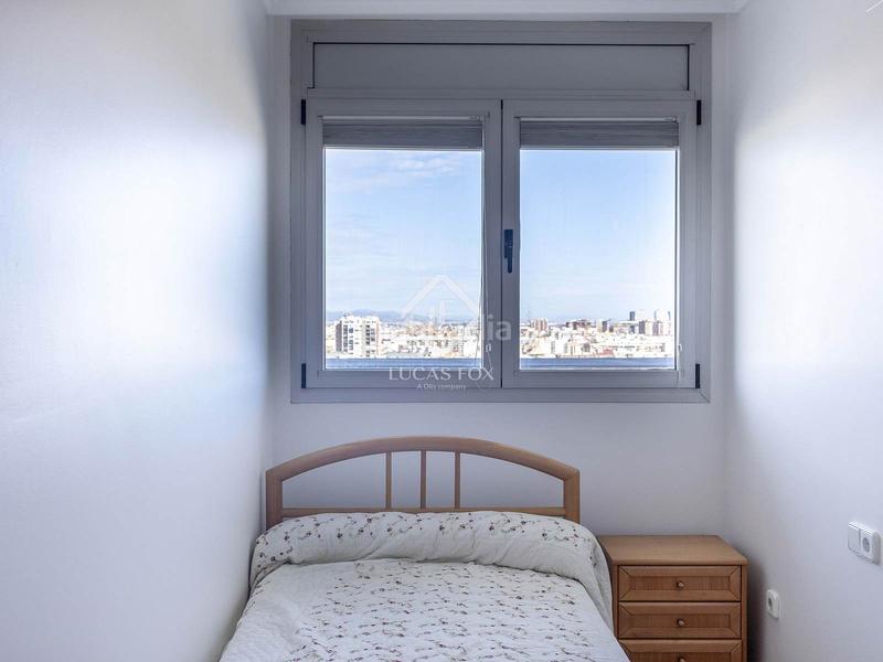 Foto f4e8c0e0-5d07-418e-a227-a6aee30f766f. Rent flat with heating parking pool in Penya-Roja - Avda. Francia Valencia