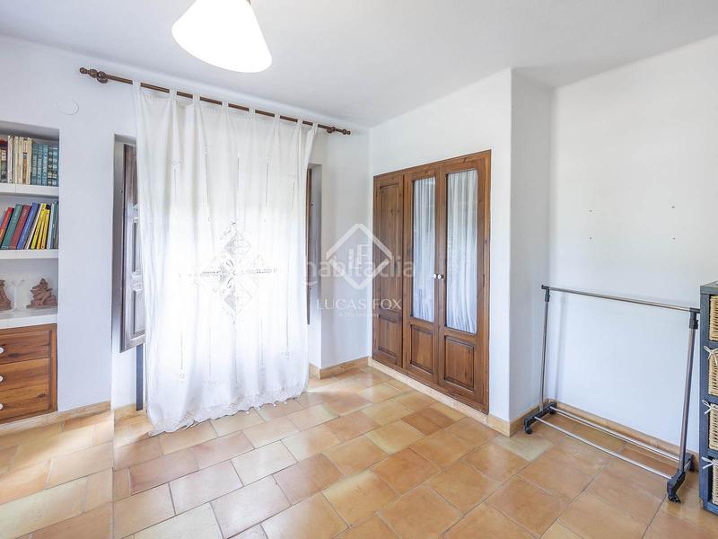 Foto 3b713c7e-c7e3-4de4-8591-7d17001f833c. Chalet con riscaldamento parcheggio piscina in San Antonio de Benagéber