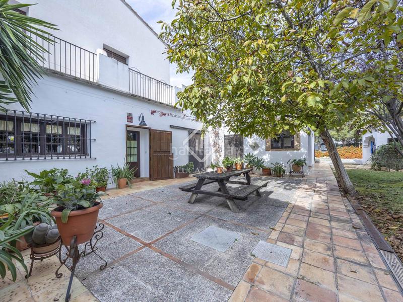 Foto 402c7b94-c451-47cc-9fd0-a7c5c9c05af2. Chalet con riscaldamento parcheggio piscina in San Antonio de Benagéber