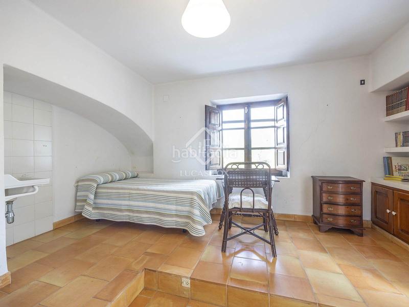 Foto 4b61882d-e7d3-4d13-a644-7408959956f0. Chalet con riscaldamento parcheggio piscina in San Antonio de Benagéber