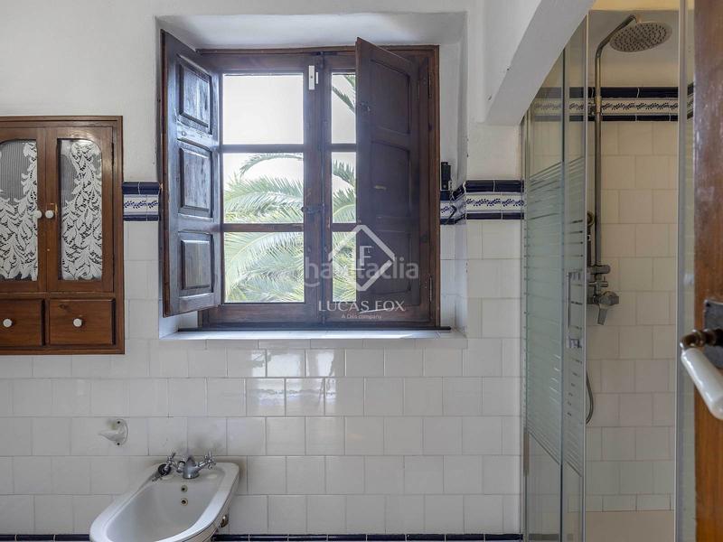 Foto 652b8c58-73ae-44dd-a2a6-6a3fabb1c69a. Chalet con riscaldamento parcheggio piscina in San Antonio de Benagéber