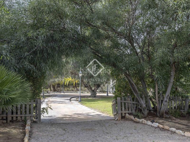 Foto 6e3a1f05-beb3-4b79-8282-36a7968048dd. Chalet con riscaldamento parcheggio piscina in San Antonio de Benagéber