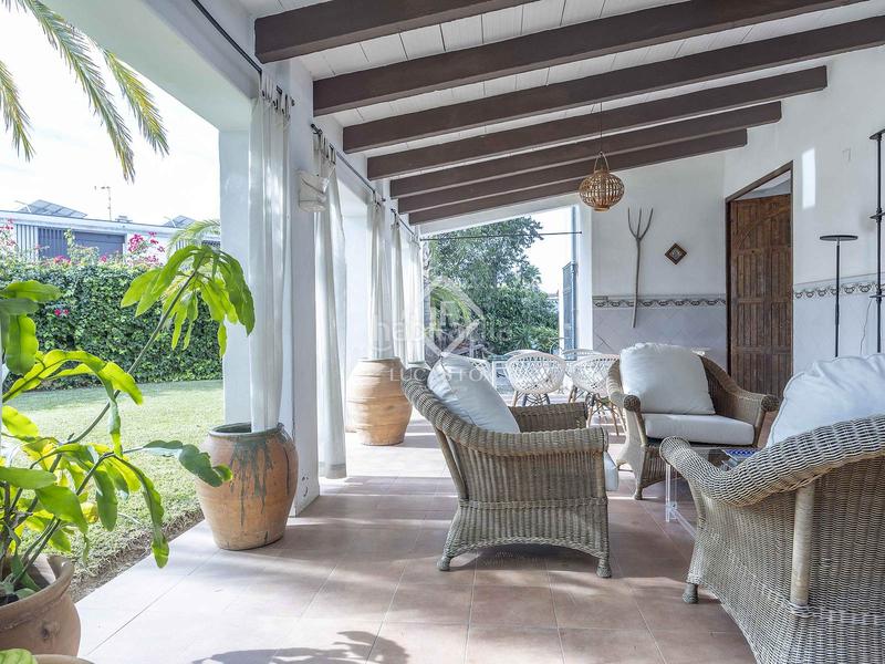 Foto 75f6792d-dec7-4eb0-bd8a-2128d04a3afc. Chalet con riscaldamento parcheggio piscina in San Antonio de Benagéber