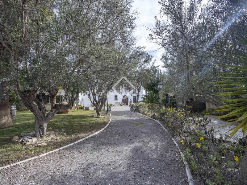 Foto 998c810c-5cb1-441f-8706-a8e0527900f6. Chalet con riscaldamento parcheggio piscina in San Antonio de Benagéber