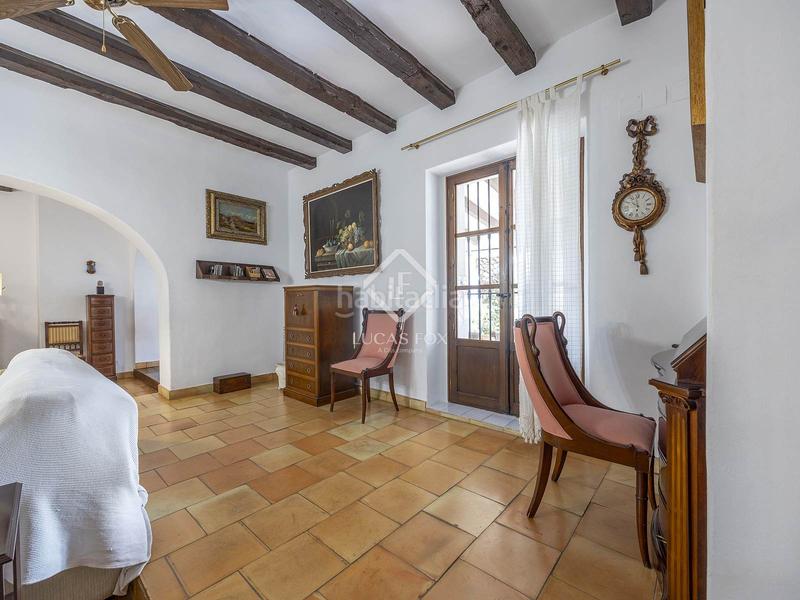 Foto a768aa0d-3e83-45b2-8361-b82033412163. Chalet con riscaldamento parcheggio piscina in San Antonio de Benagéber