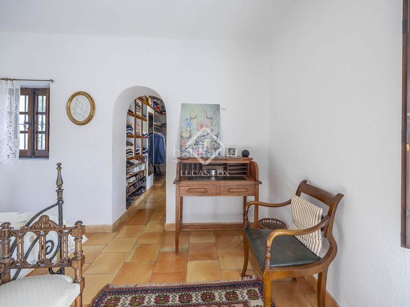 Foto be6adf3e-d8df-4be7-8ae6-7f9671c92f45. Chalet con riscaldamento parcheggio piscina in San Antonio de Benagéber