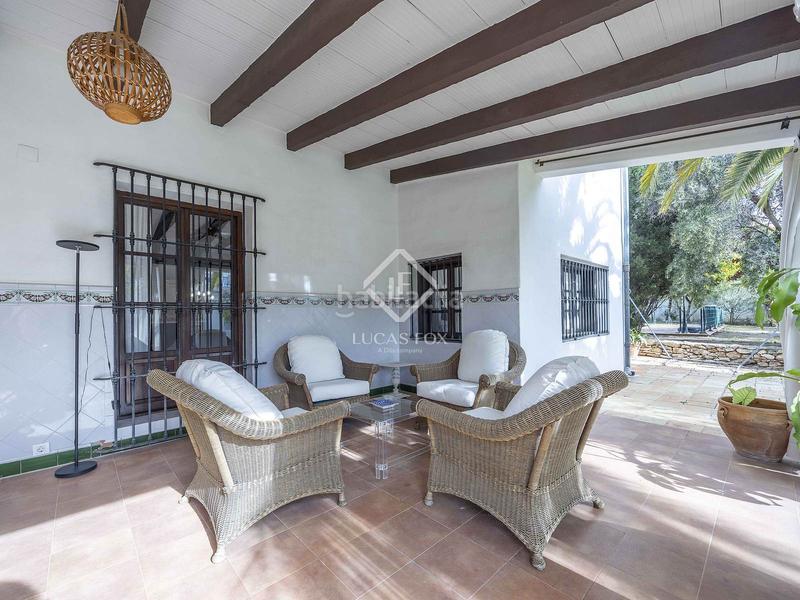 Foto d7209c2a-f165-4ca0-a797-f159402ff482. Chalet con riscaldamento parcheggio piscina in San Antonio de Benagéber