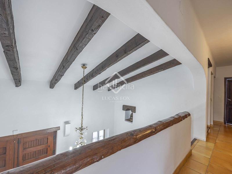 Foto eb60bc62-9677-47c1-8438-3e4cb9c90cd8. Chalet con riscaldamento parcheggio piscina in San Antonio de Benagéber