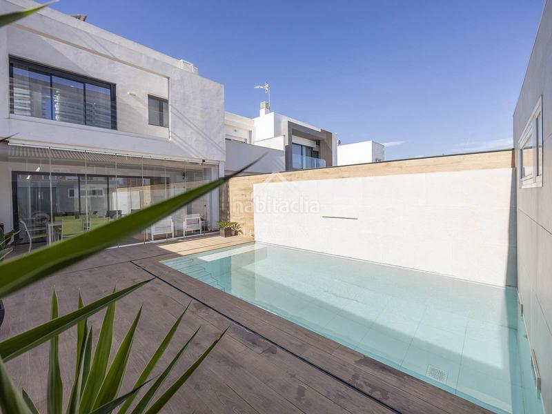 Foto 2d7a475b-5ecc-4eb6-bfc5-e481ba425b8c. Chalet with heating parking pool in Canet d´en Berenguer