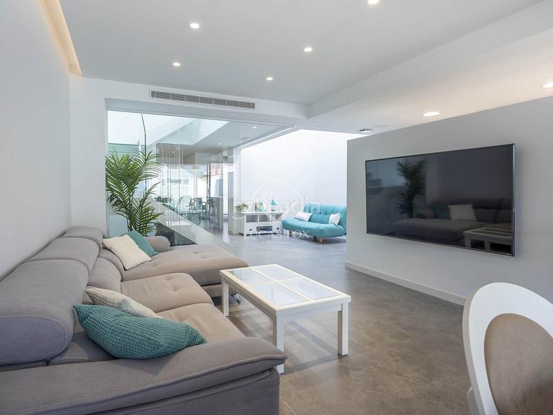 Foto e976e799-bd92-4478-a516-2b5ae3904a7a. Chalet with heating parking pool in Canet d´en Berenguer