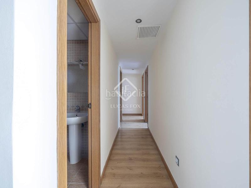 Foto 94100ec7-d74d-4d09-83de-284b902f348b. Rent flat with heating in Aiora Valencia