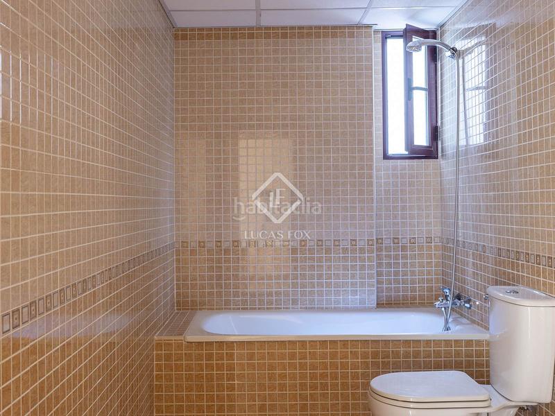 Foto c70e10d2-cd1f-46f0-ad13-fb0671114df4. Rent flat with heating in Aiora Valencia