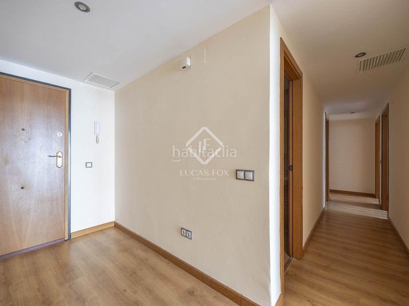 Foto deeb1735-bcc3-4a0b-82f7-6475371354a4. Rent flat with heating in Aiora Valencia