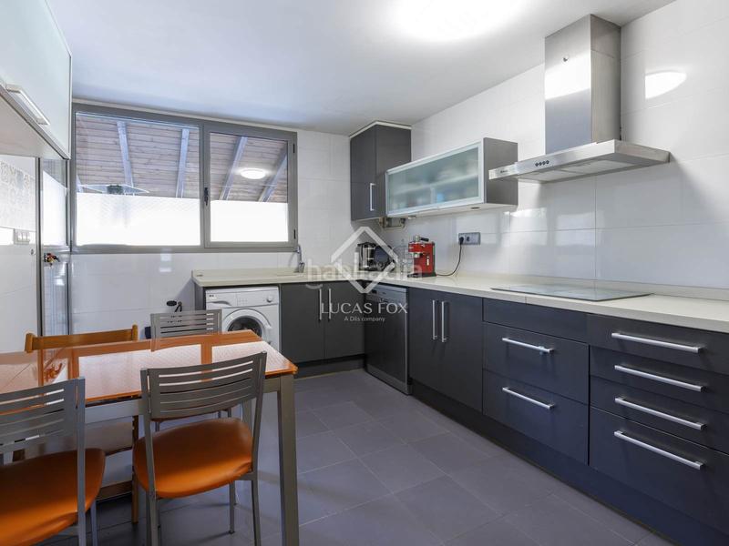 Foto 52055070-72ea-4cd5-9880-46b7893f5d7a. Affitto chalet con parcheggio piscina in San Antonio de Benagéber